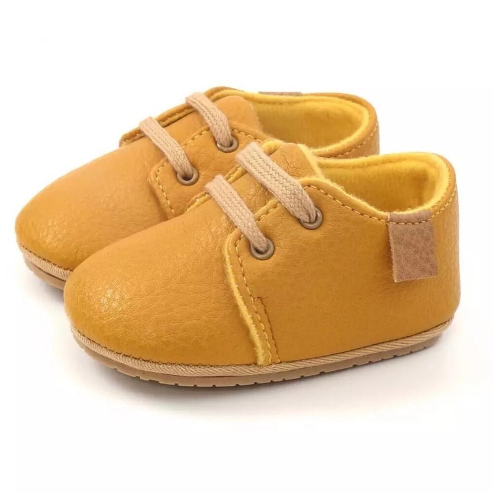 New Baby pu leather shoes rubber soles gold size 1